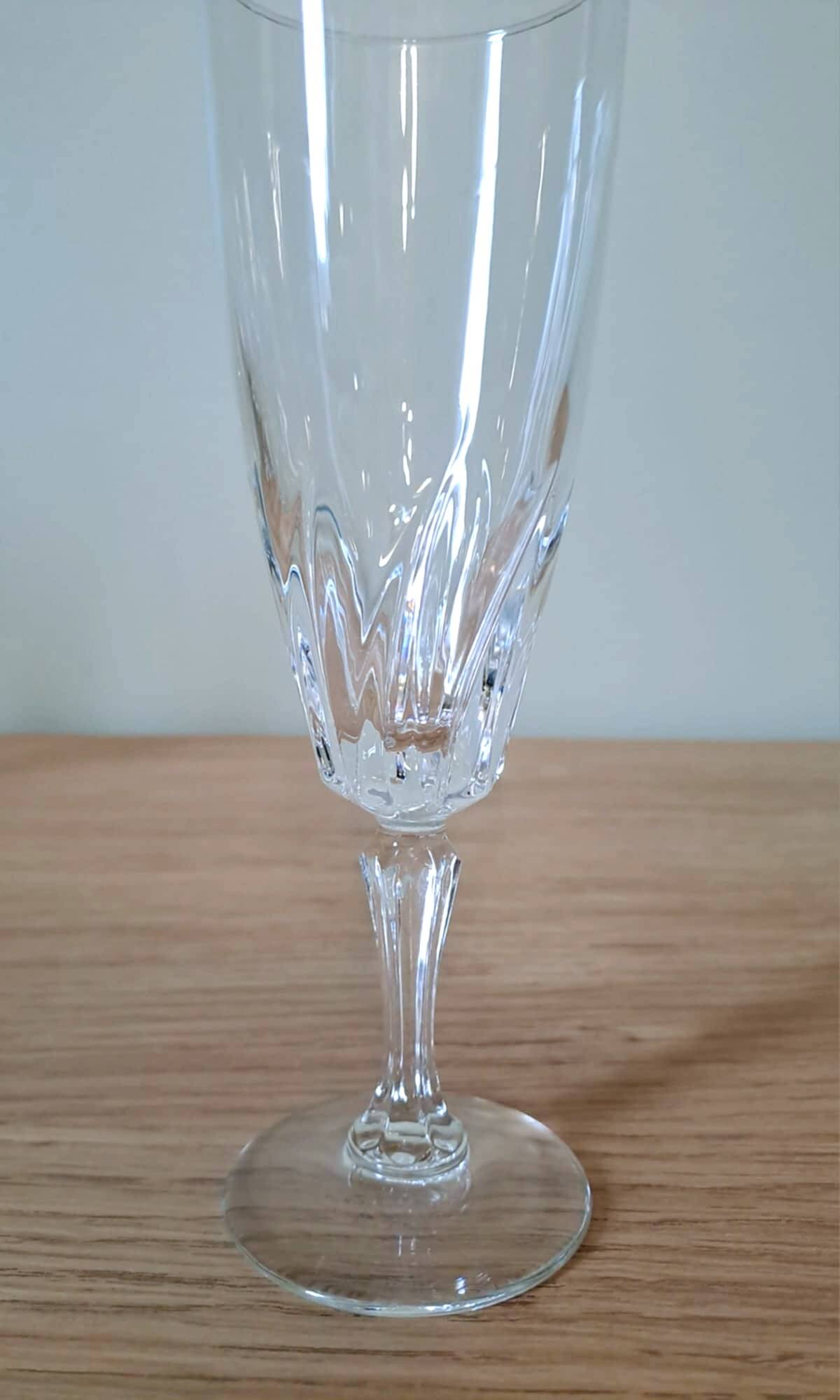 5 crystal stemmed glasses