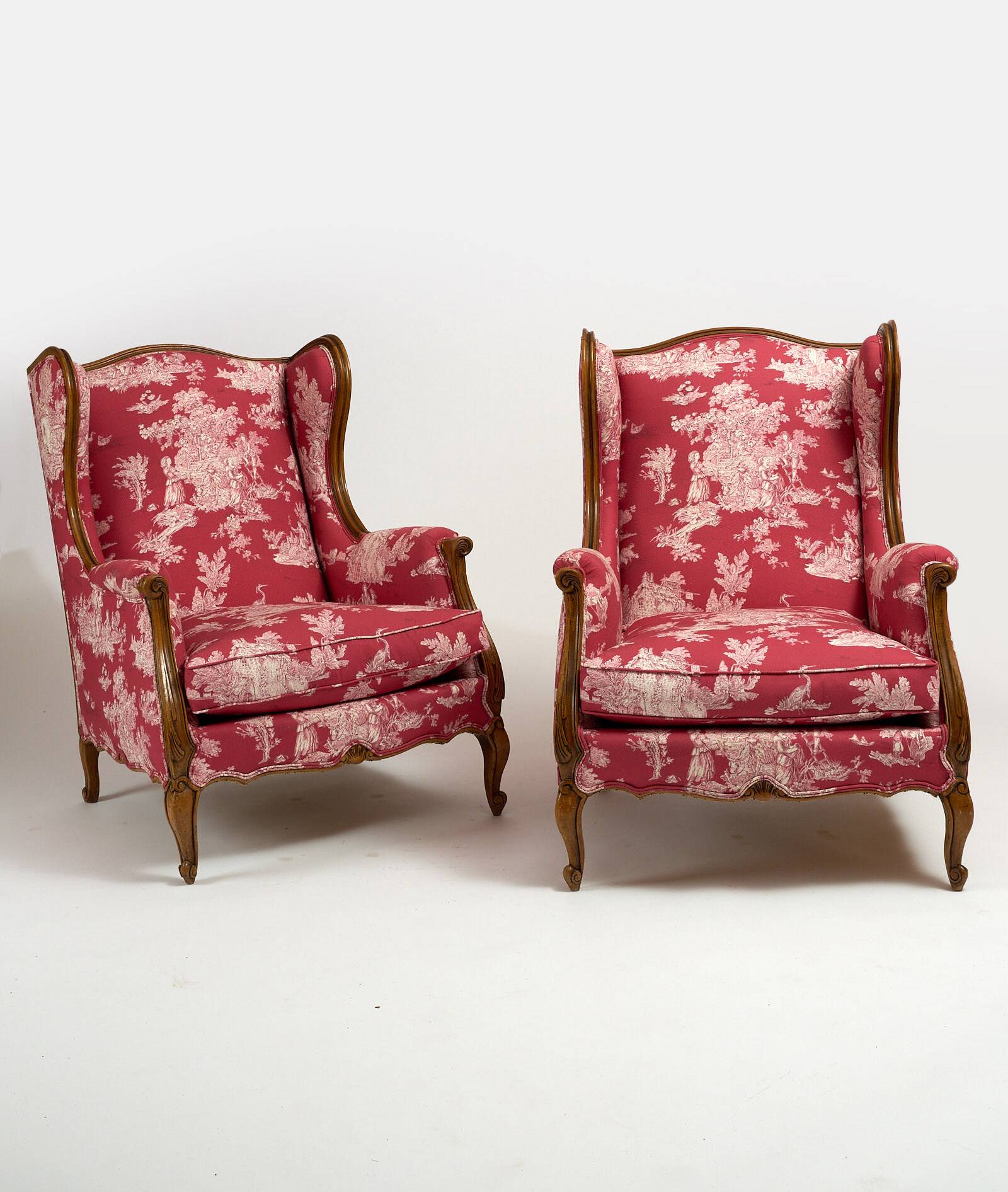 Pair of Louis XV style shepherdesses
