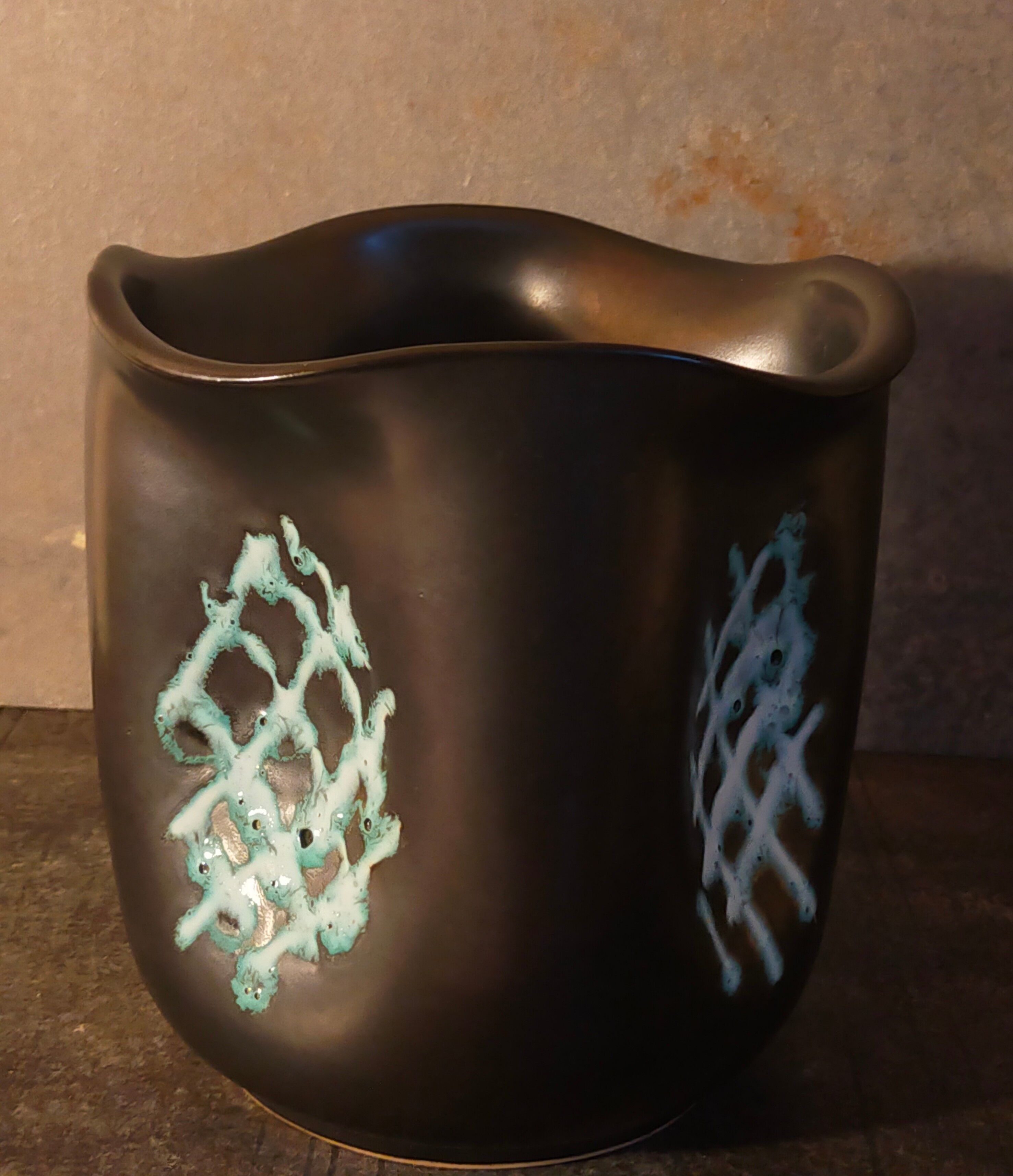 Ceramic potter's pot cover vase 50s