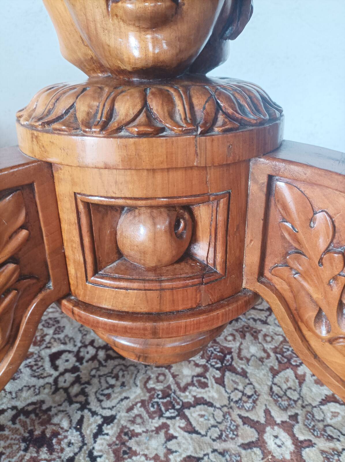 Napoleon III octagonal centre table in marquetry walnut.