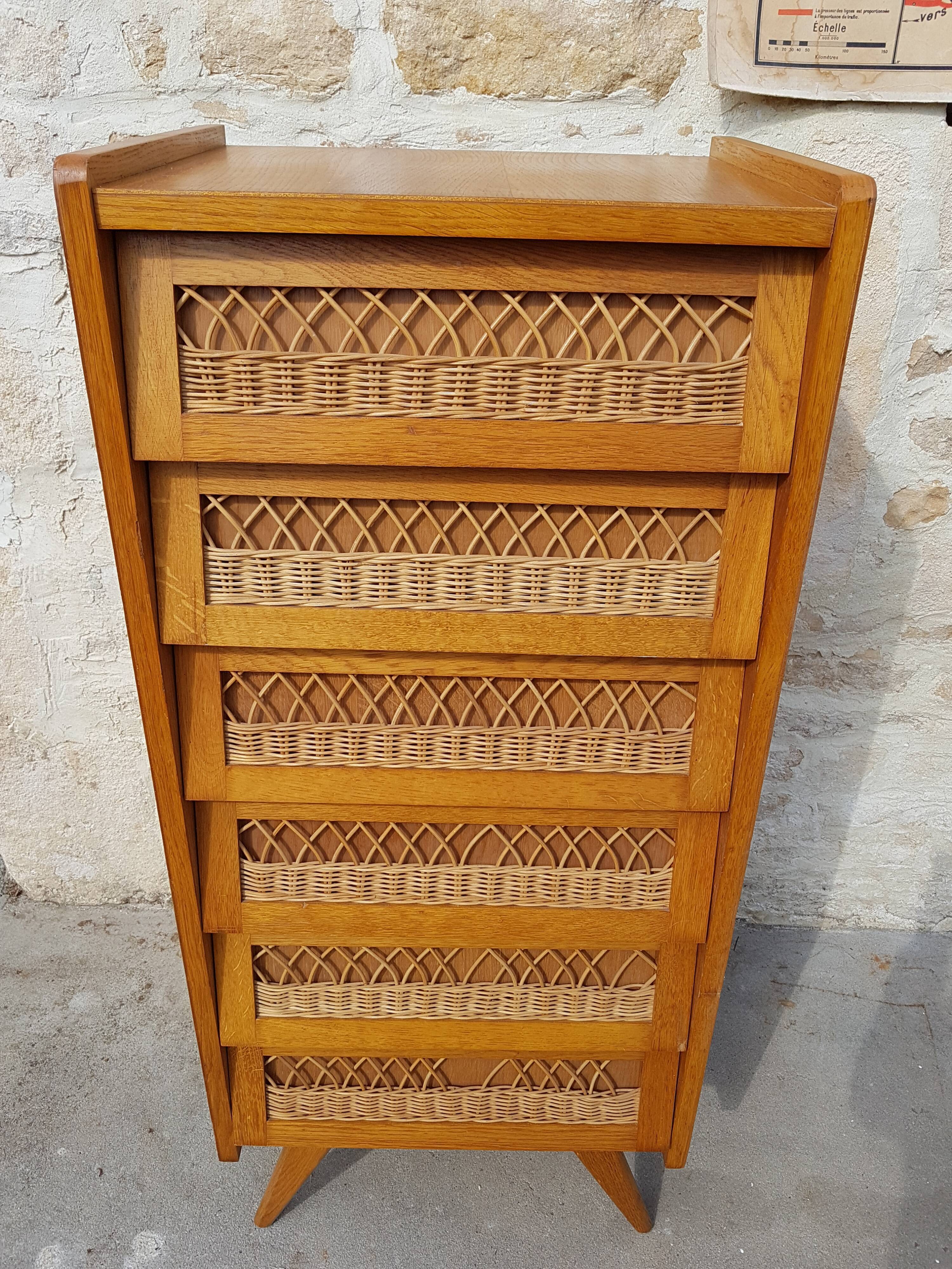 Old chest of drawer feet compass vintage 6 drawers