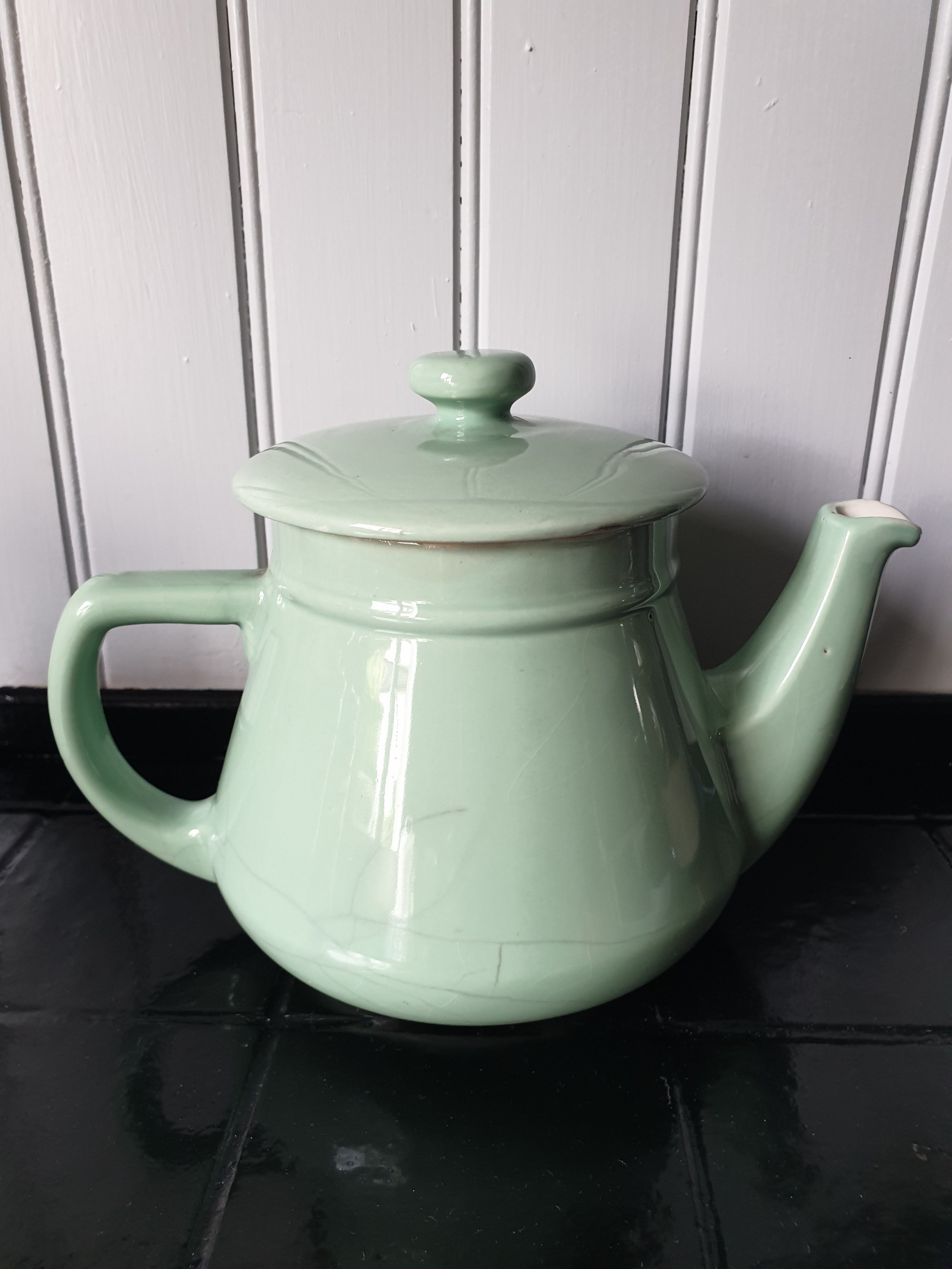 Vintage teapot 50-60s pastel green