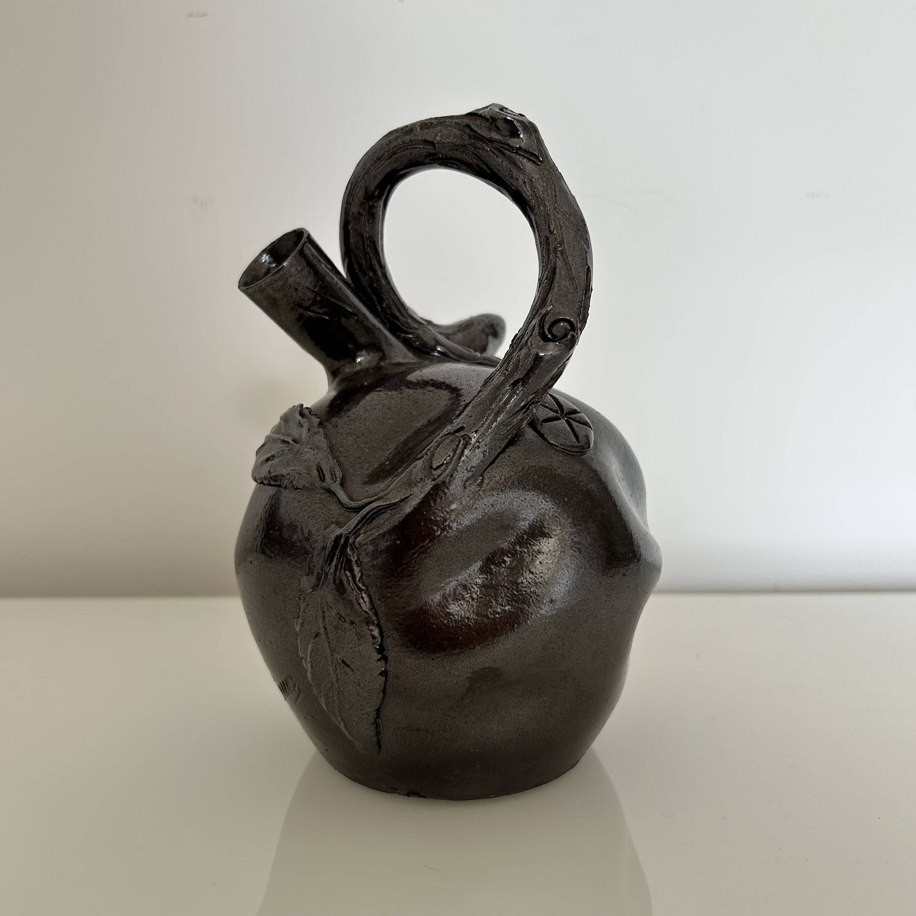 Clay vine jug
