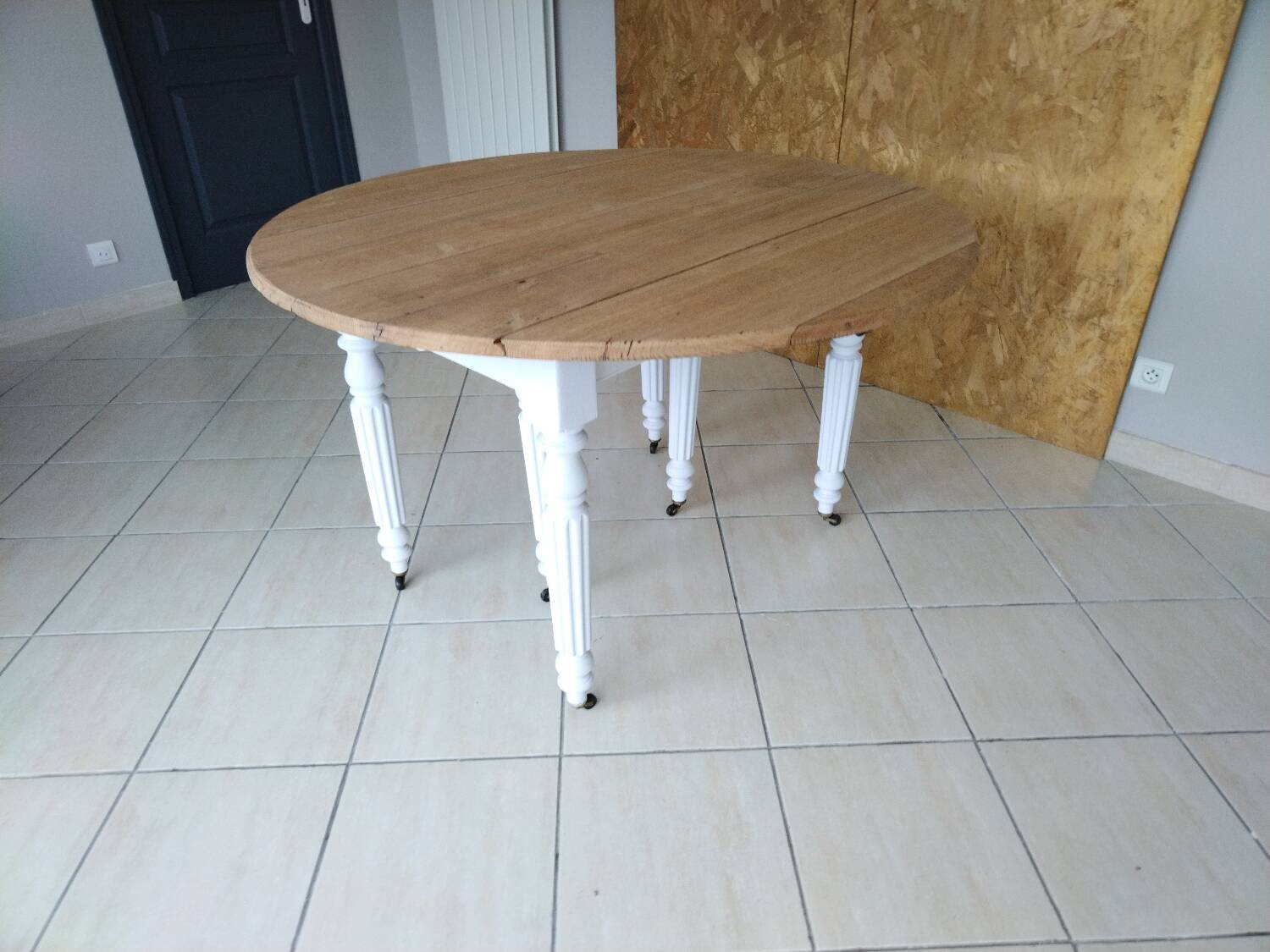 Renovated oak folding table