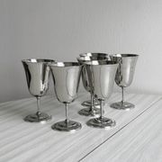 Lot de 8 coupes à pied