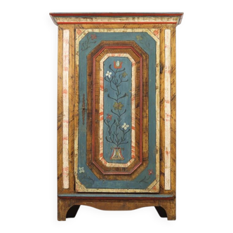 Armoire de mariée peinte d'art populaire