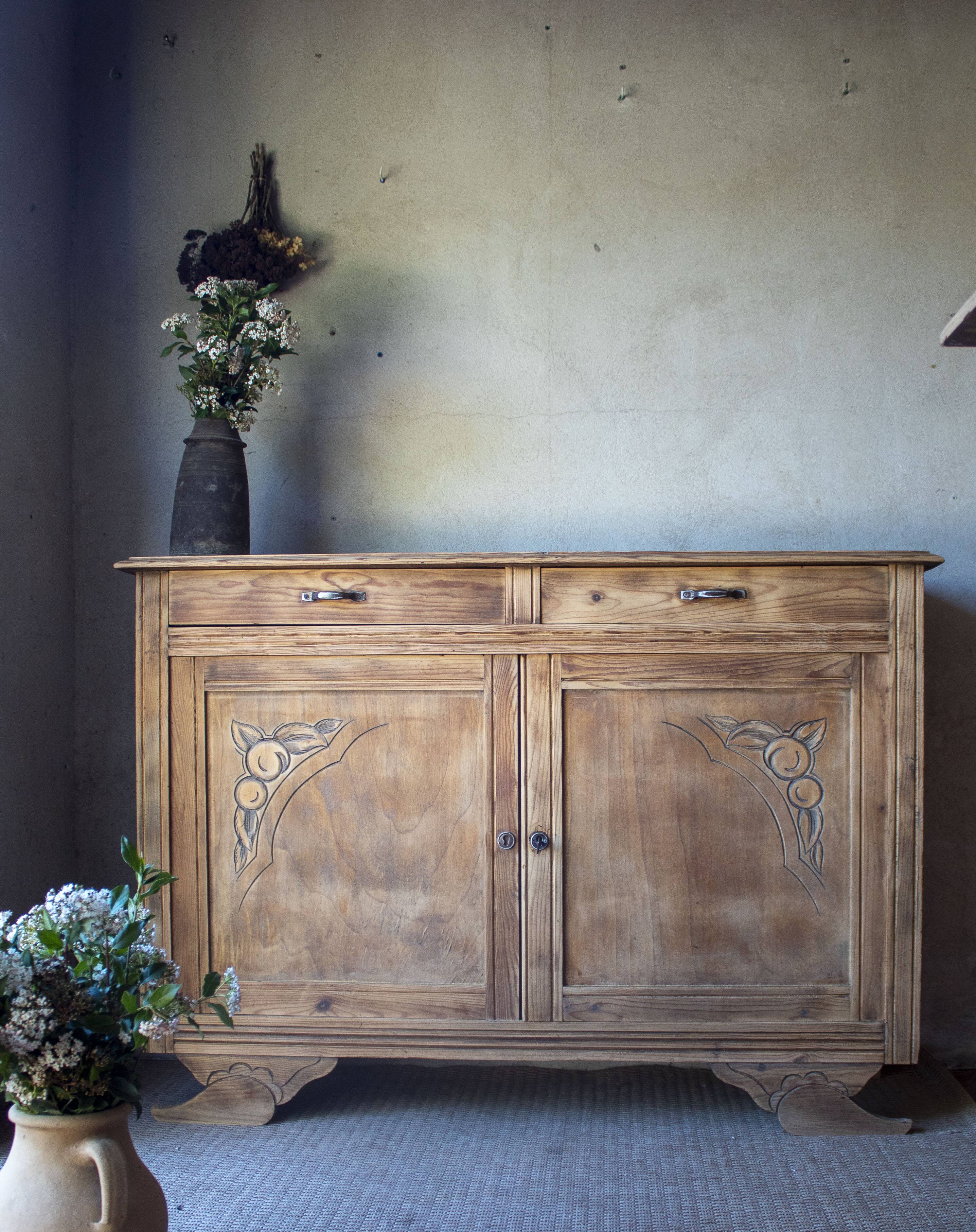 Art Deco buffet in solid wood