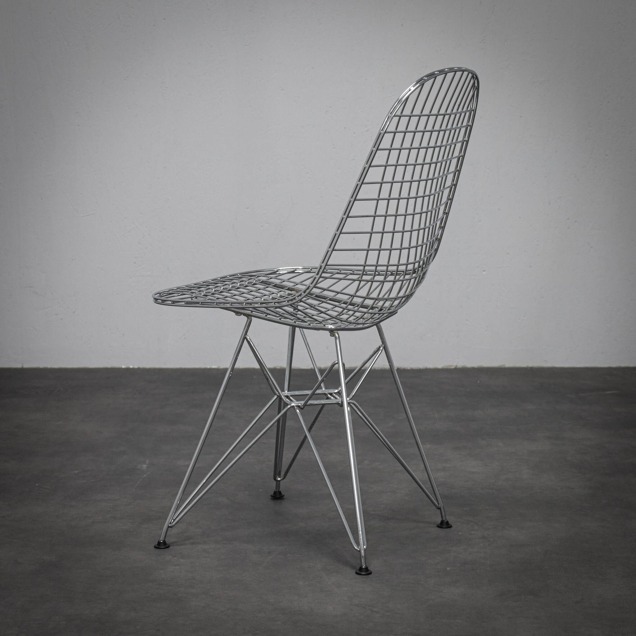 Iconic DKR wire chairs by Charles and Ray Eames for Vitra, set of 4