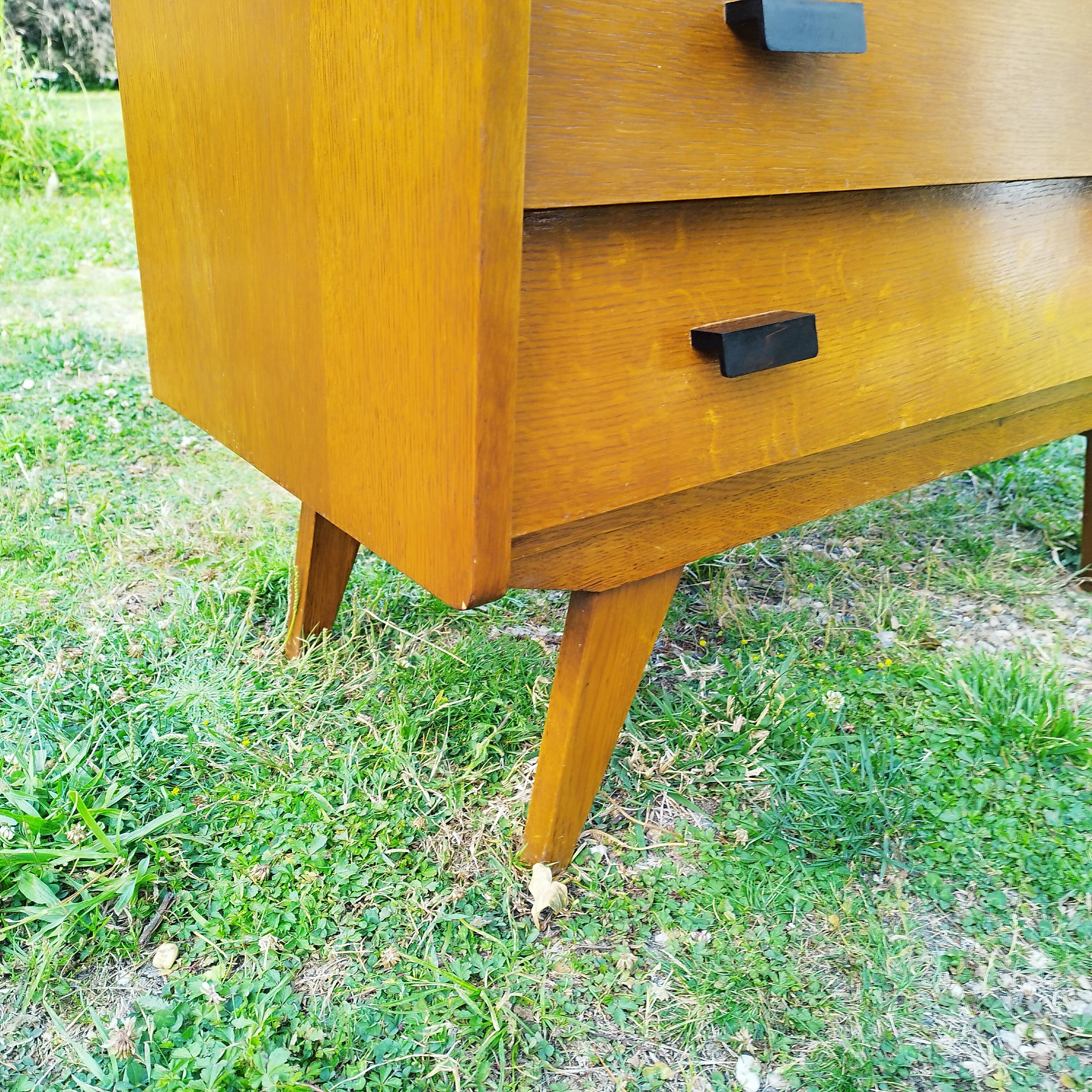 Vintage chest of drawers