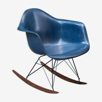 Rocking chair RAR Navy Blue de Charles & Ray Eames - Herman Miller - Vintage