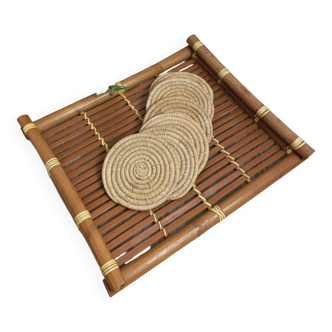 Bamboo top and six rafia coasters.