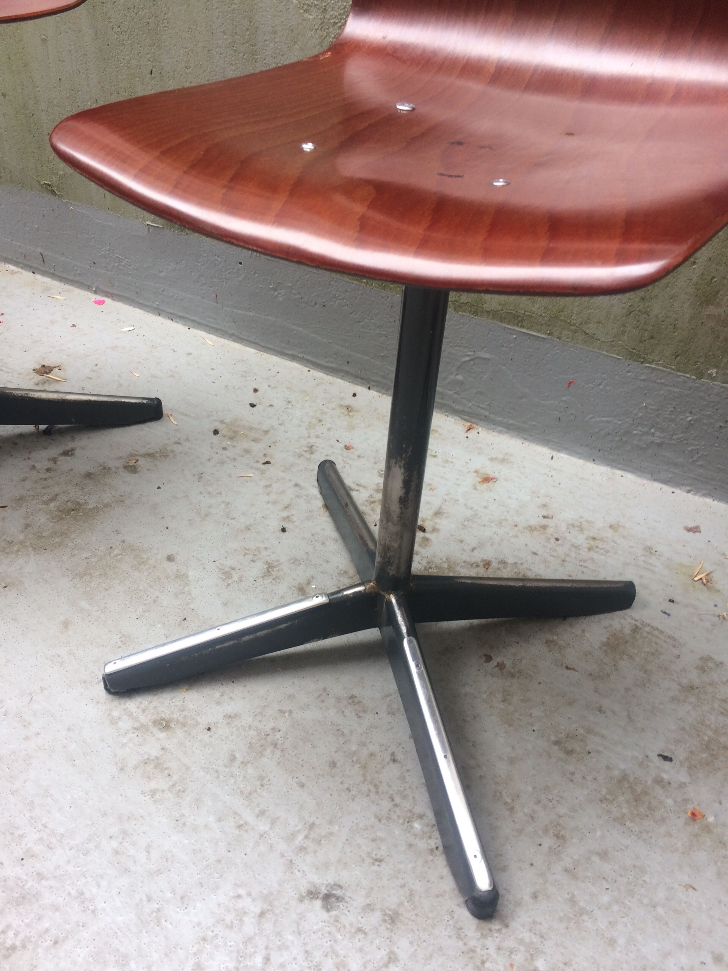 4 workshop chairs in Pagholz