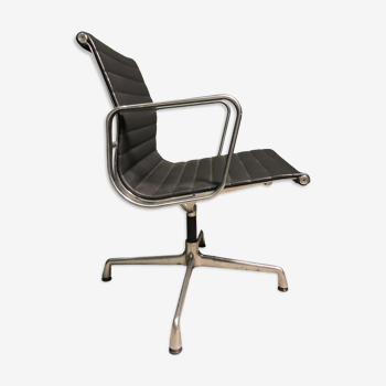 Chair Vitra Eames EA108  (2017)
