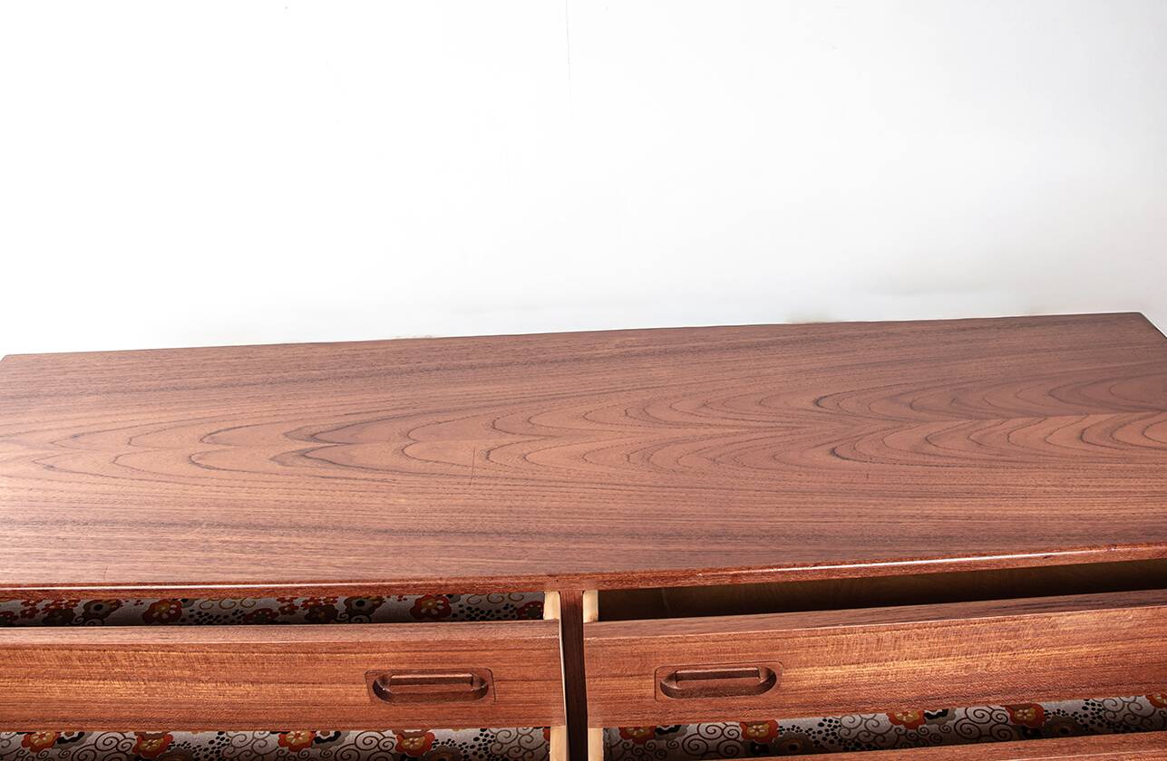 Large double chest of drawers, Danish in teak, 8 drawers, by Dyrlund 1960.