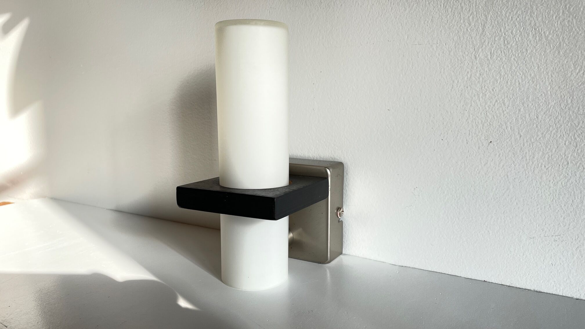 Contemporary wall lamp vintage design