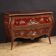 Commode chinoise laquée, peinte et dorée