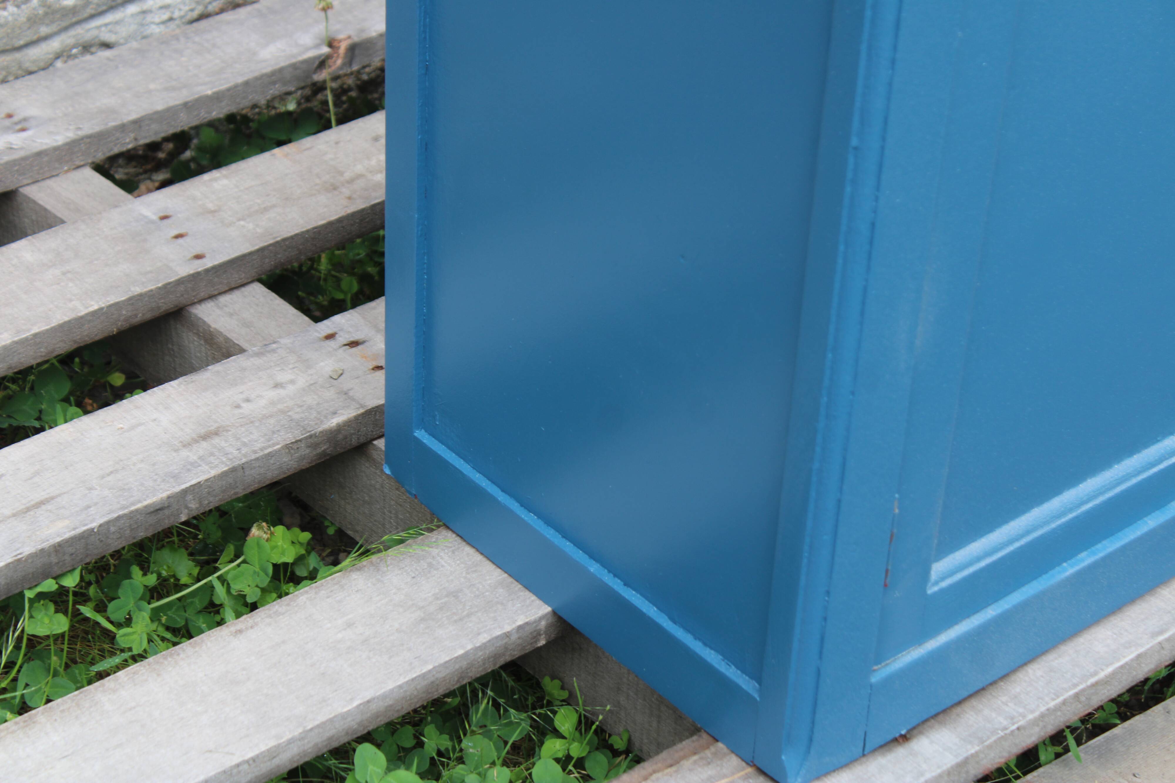 Vintage deep blue Parisian sideboard & natural wood top