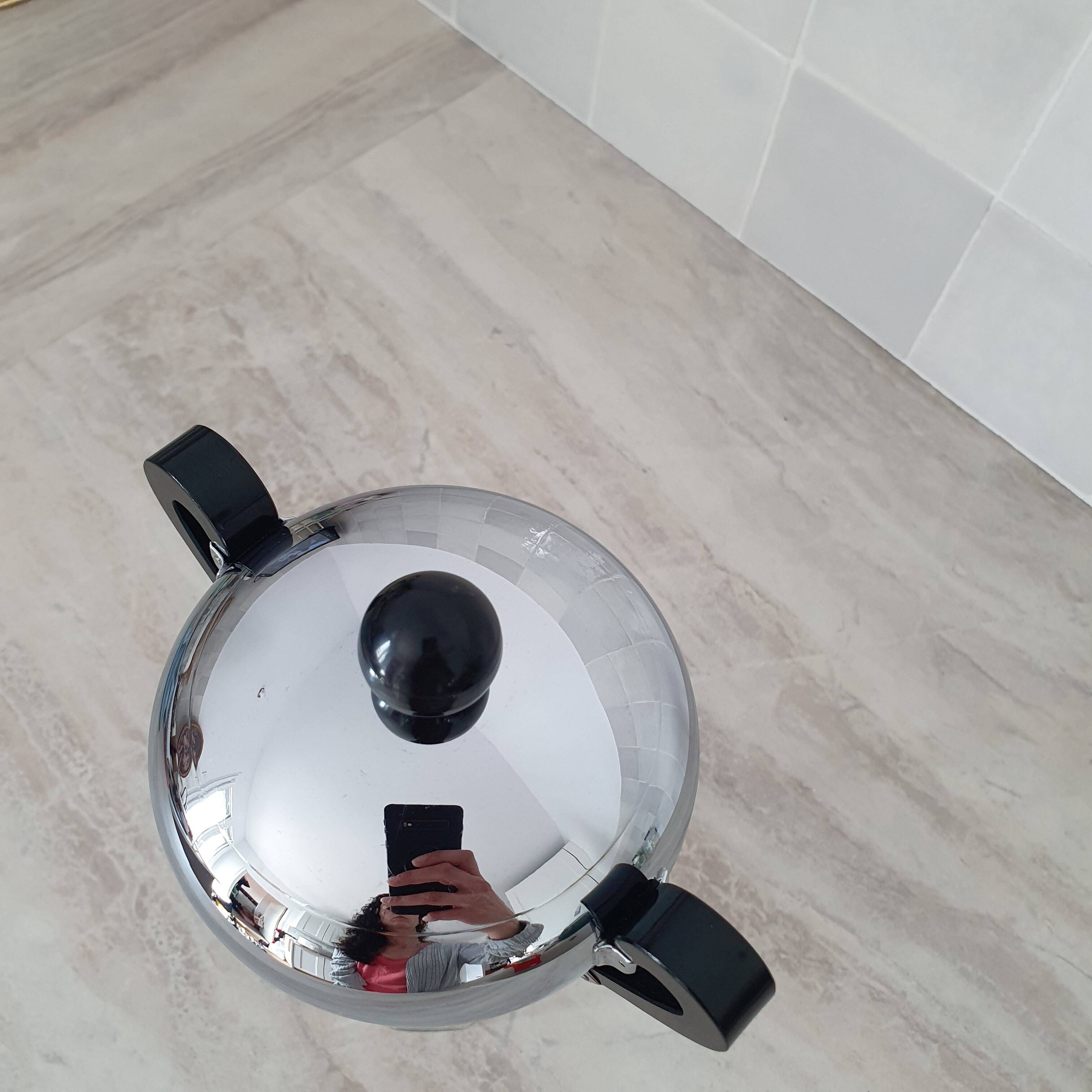 Sucrier collection "Bombé" inox 18/10 et bakélite par Alessi Alfra