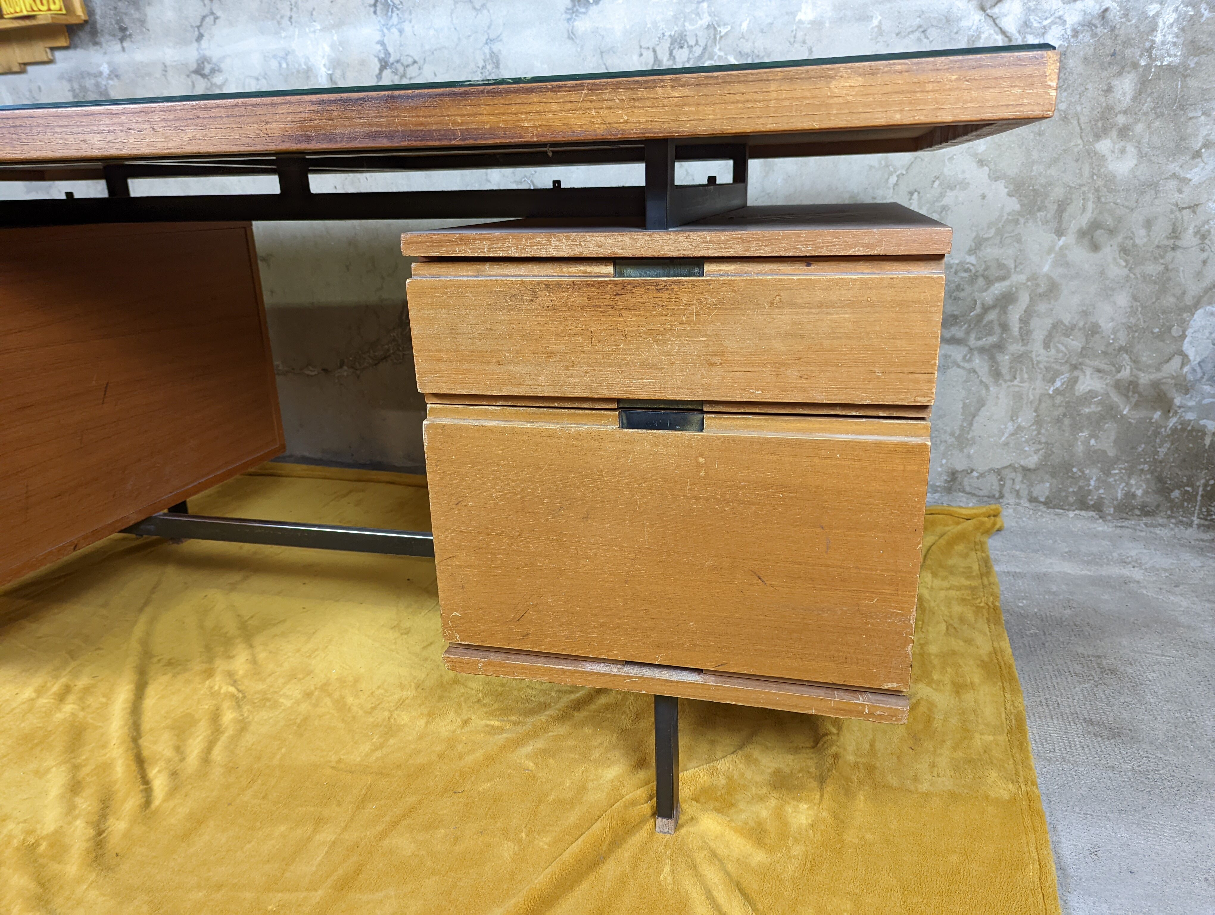 Minvielle desk in mahogany pierre guariche