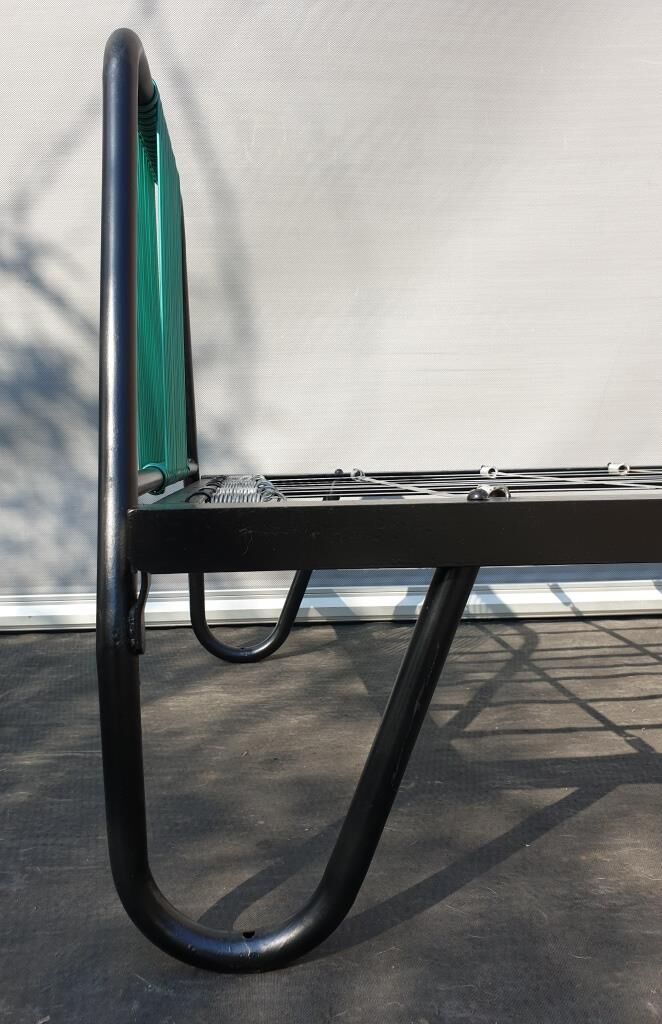 Metal bed  scoubidous green metal