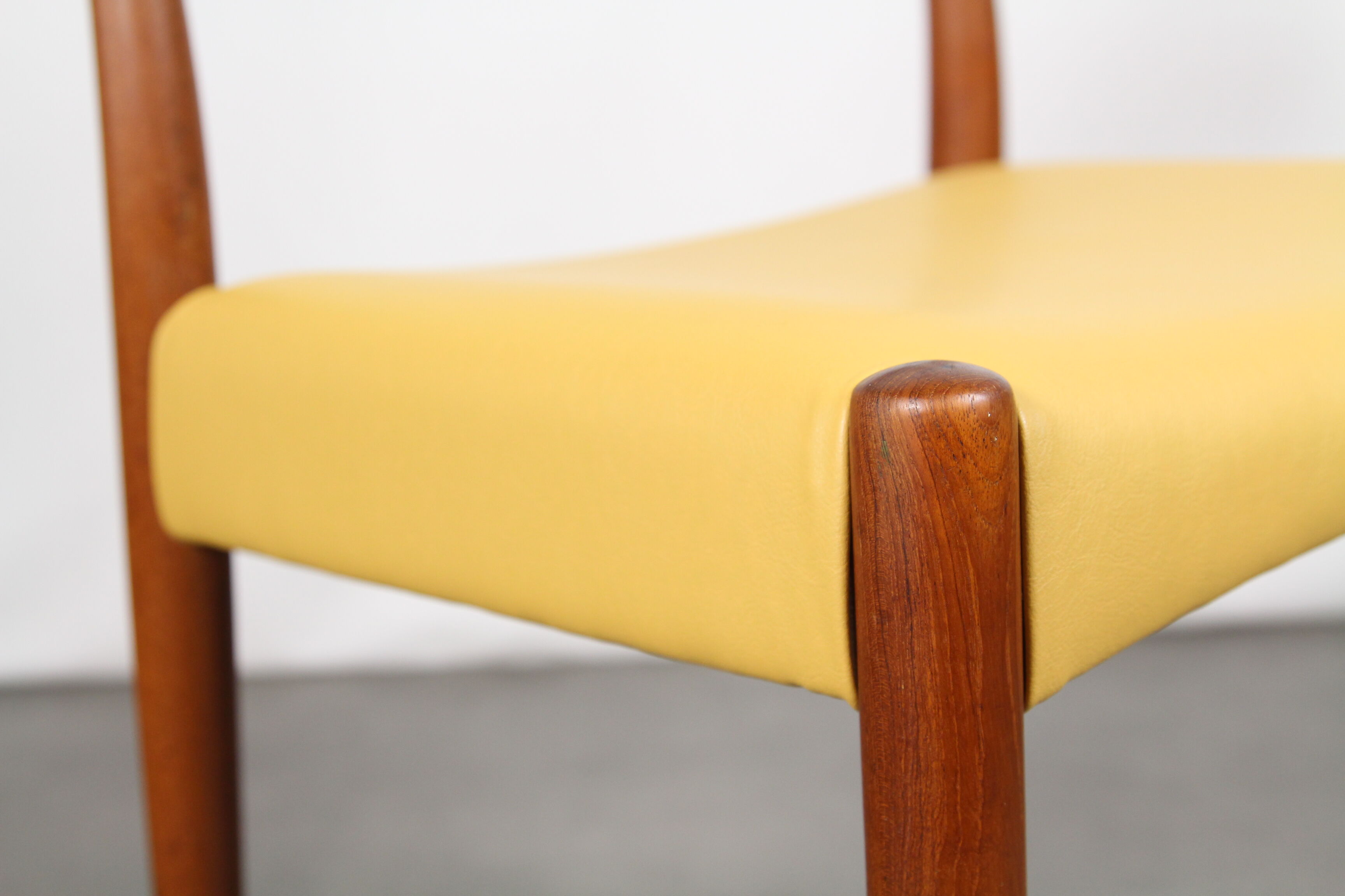 Chair teak of Arne Hovmand Olsen for Mogens Kold - model 175