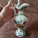 Pitcher Hubert Becquet Quaregnon
