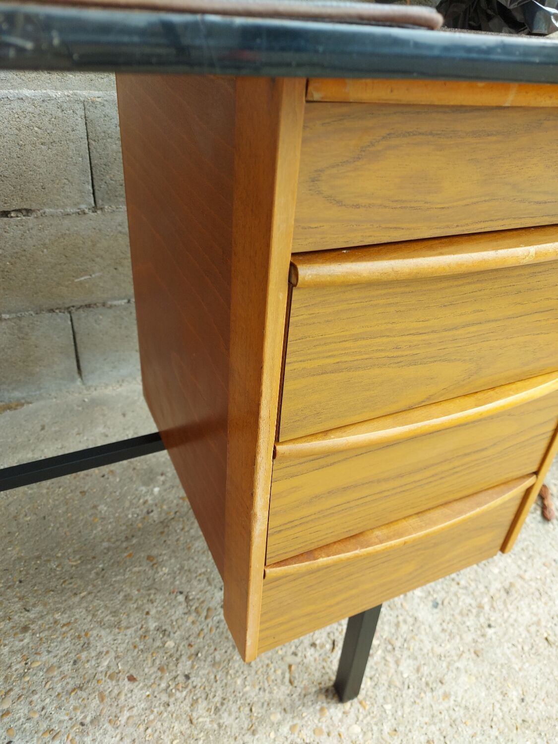 Adult desk, scandinavian type, 1970 and roneo chair