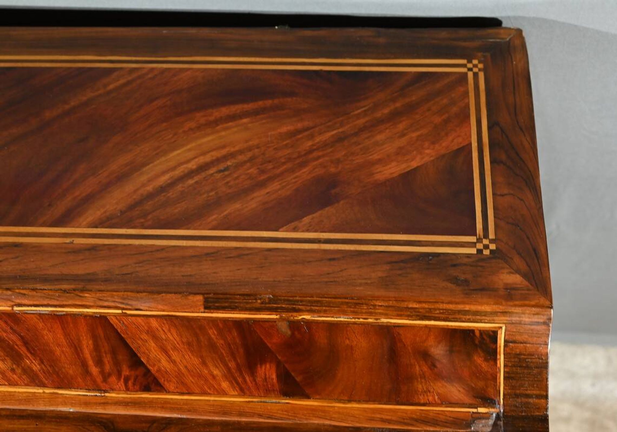 Mahogany and Rosewood Cylinder Desk, Louis XV period – 1st part XVI