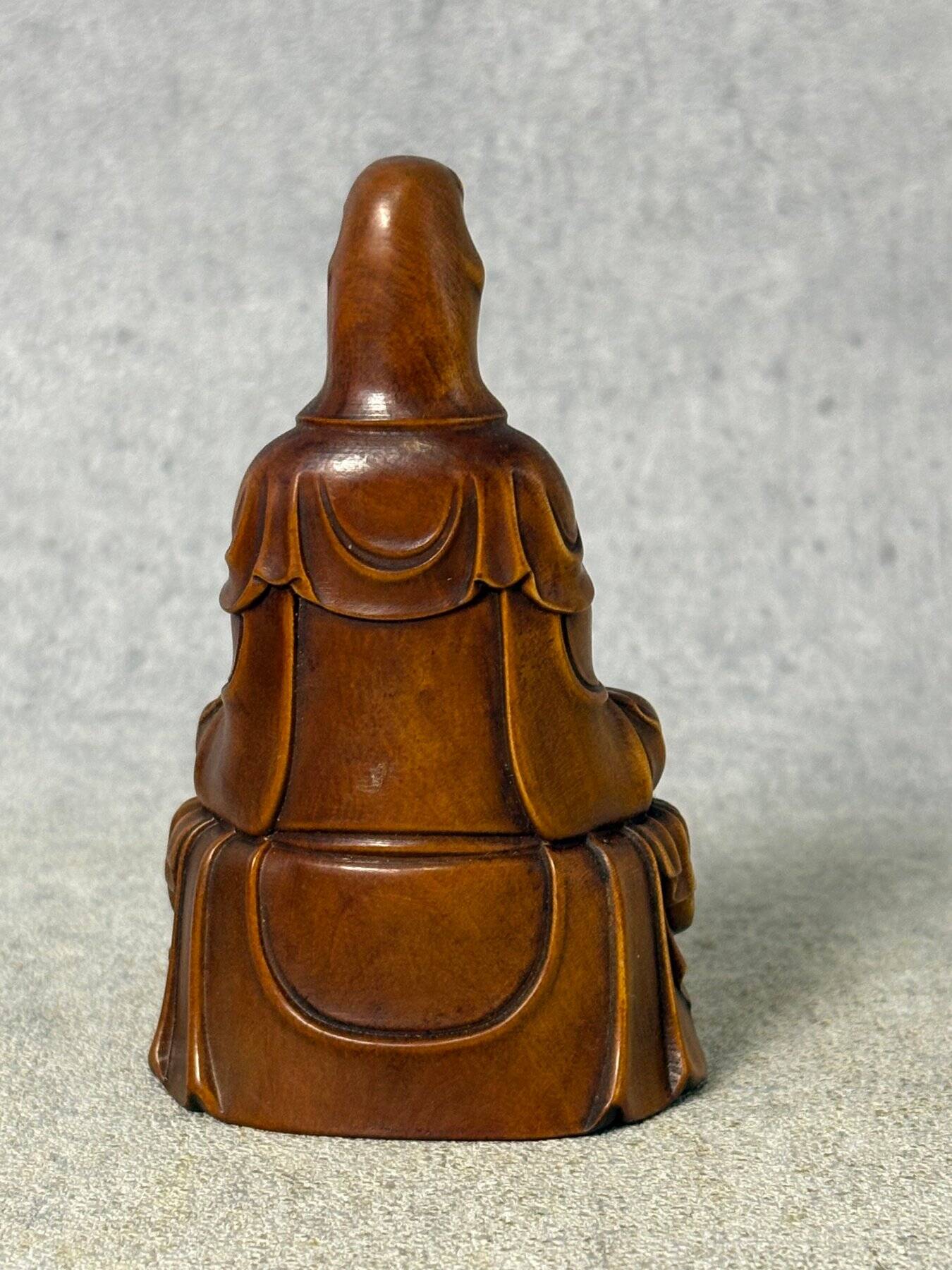 Two magnificent statues of Guanyin. Guanyin (觀音) is one of the bodhisattvas.