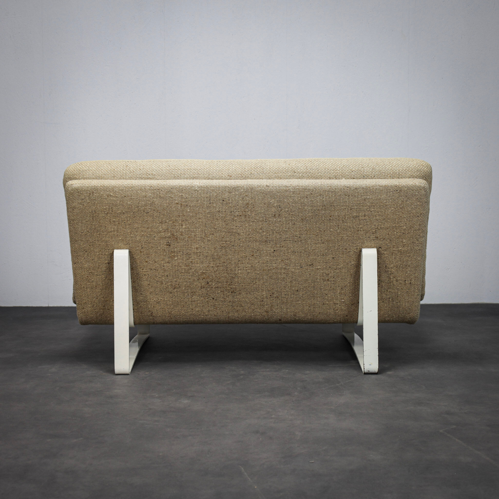 C684 two-seater sofa by Kho Liang Ie for Artifort (1970s)