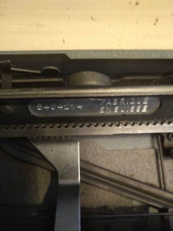 Machine a écrire Hermes baby