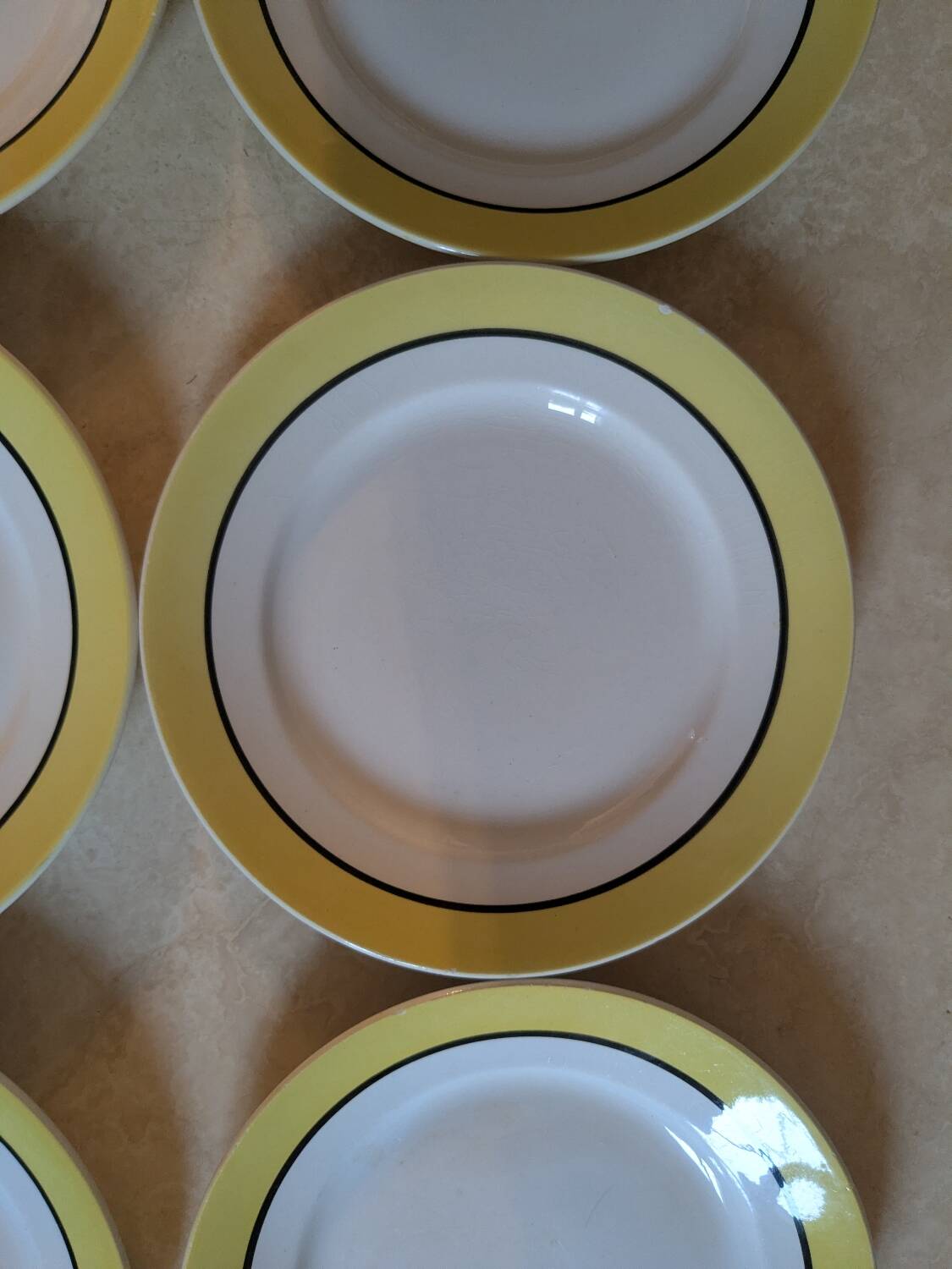 Six vintage dinner plates