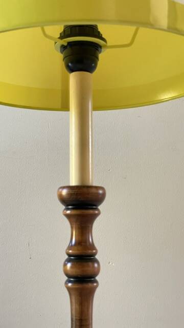 Candle holder lamp with walnut effect, vintage.