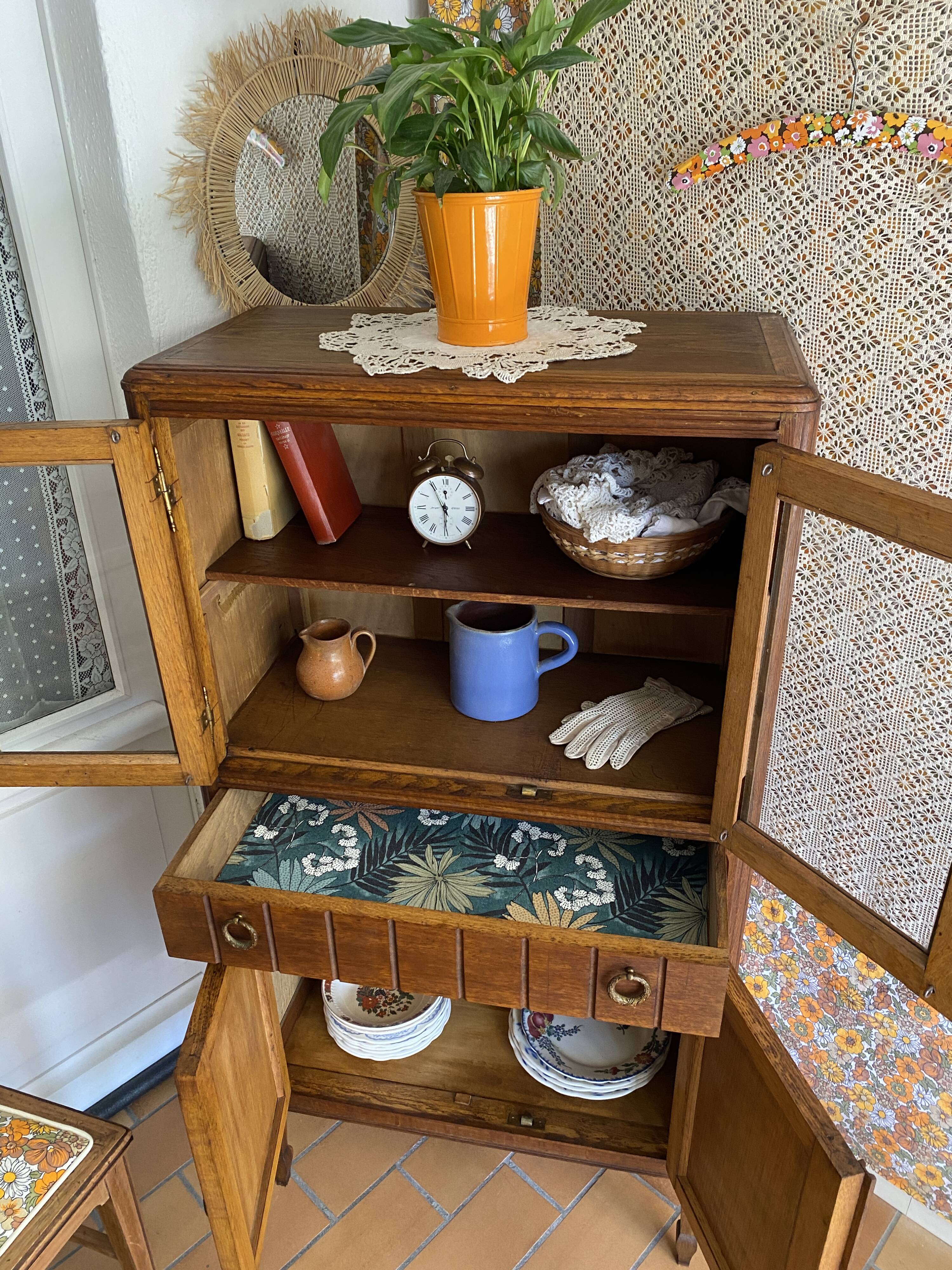Old small glass display cabinet from the early 20th century.