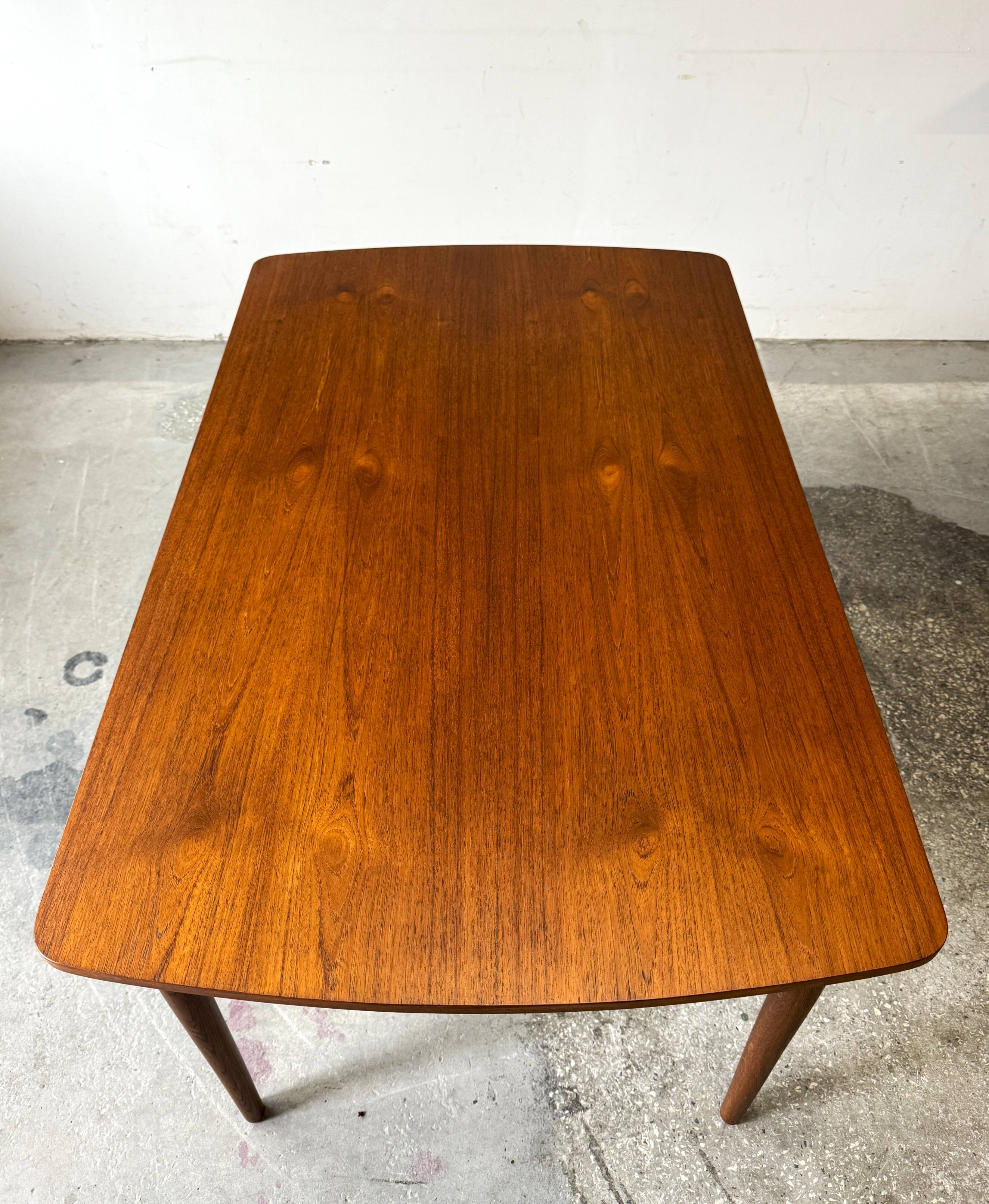 Teak Extending Table, Denmark 1960s/1970s, Vintage, Mid-C Modern