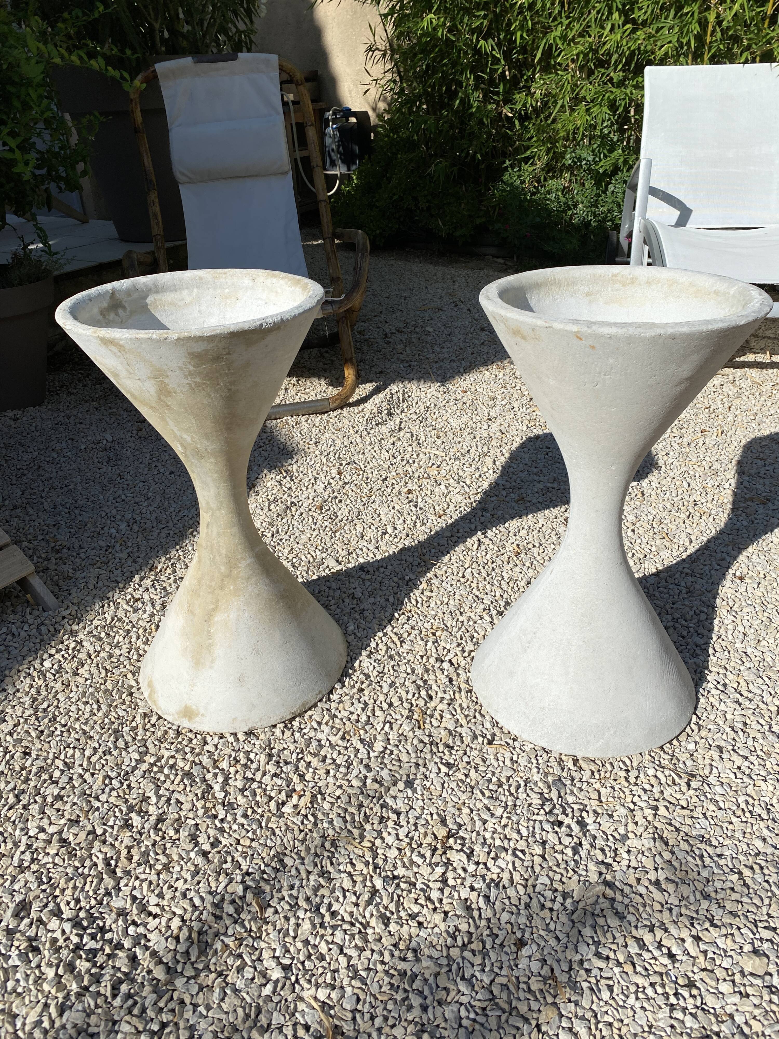 Pair of planters design Anton Bee & Willy Guhl model Diablo 1950