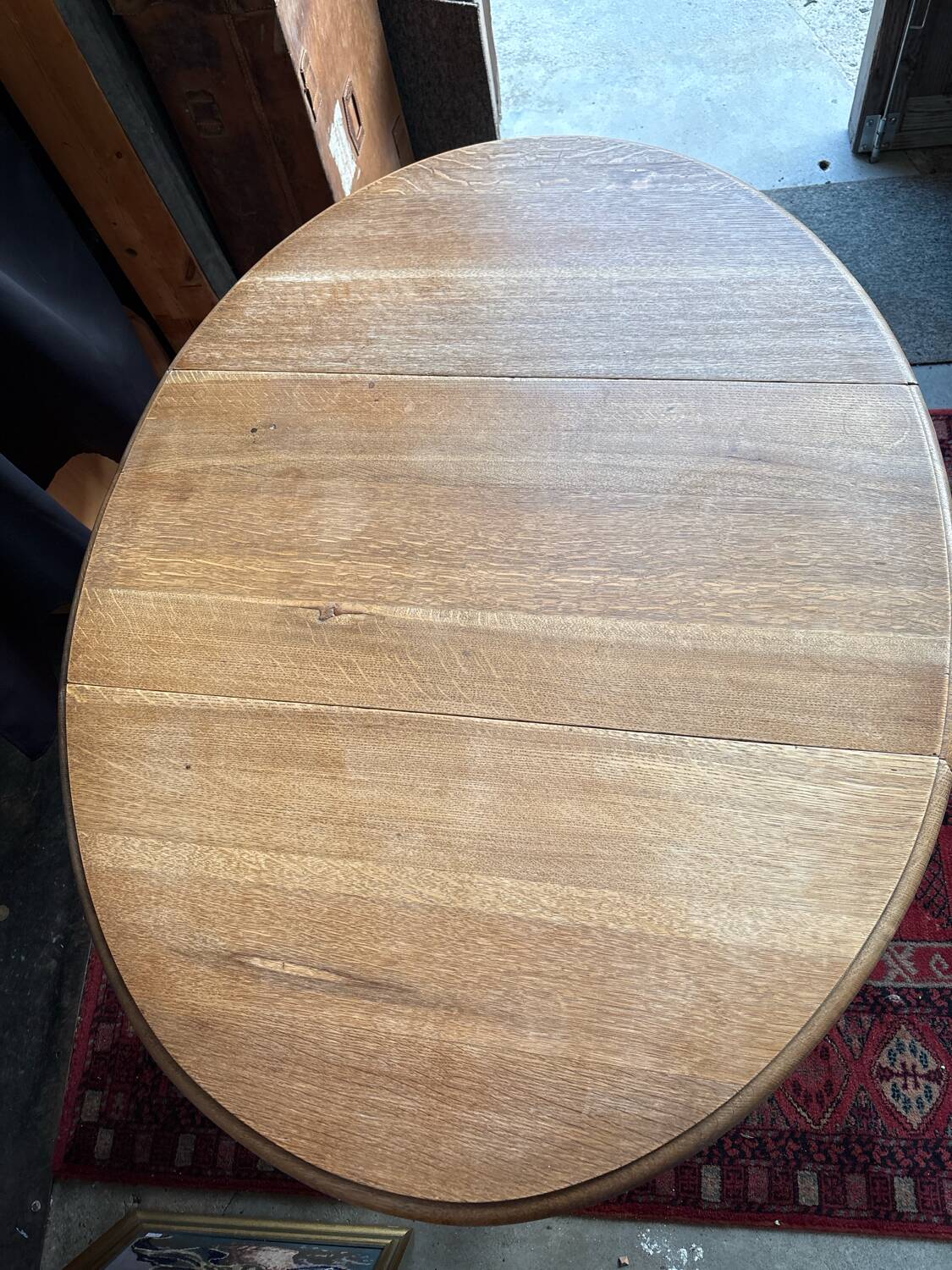Gateleg table in chestnut wood – English Jacobean style – 1920/40