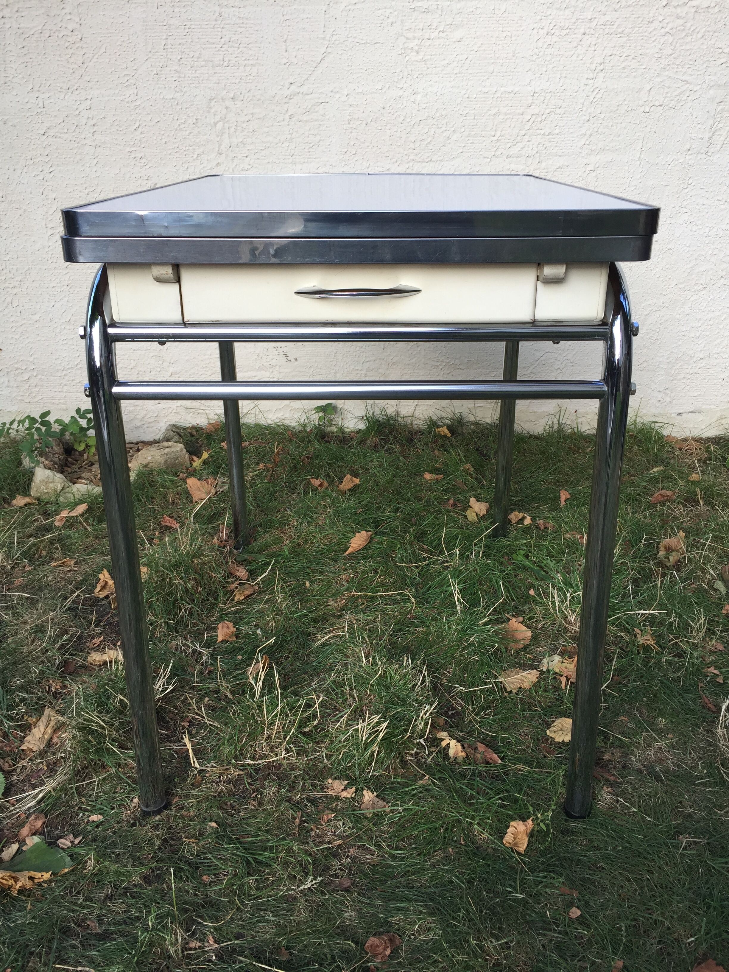 White vintage formica table 60s