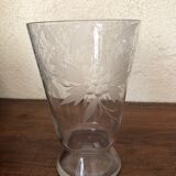 Vase en cristal taillé