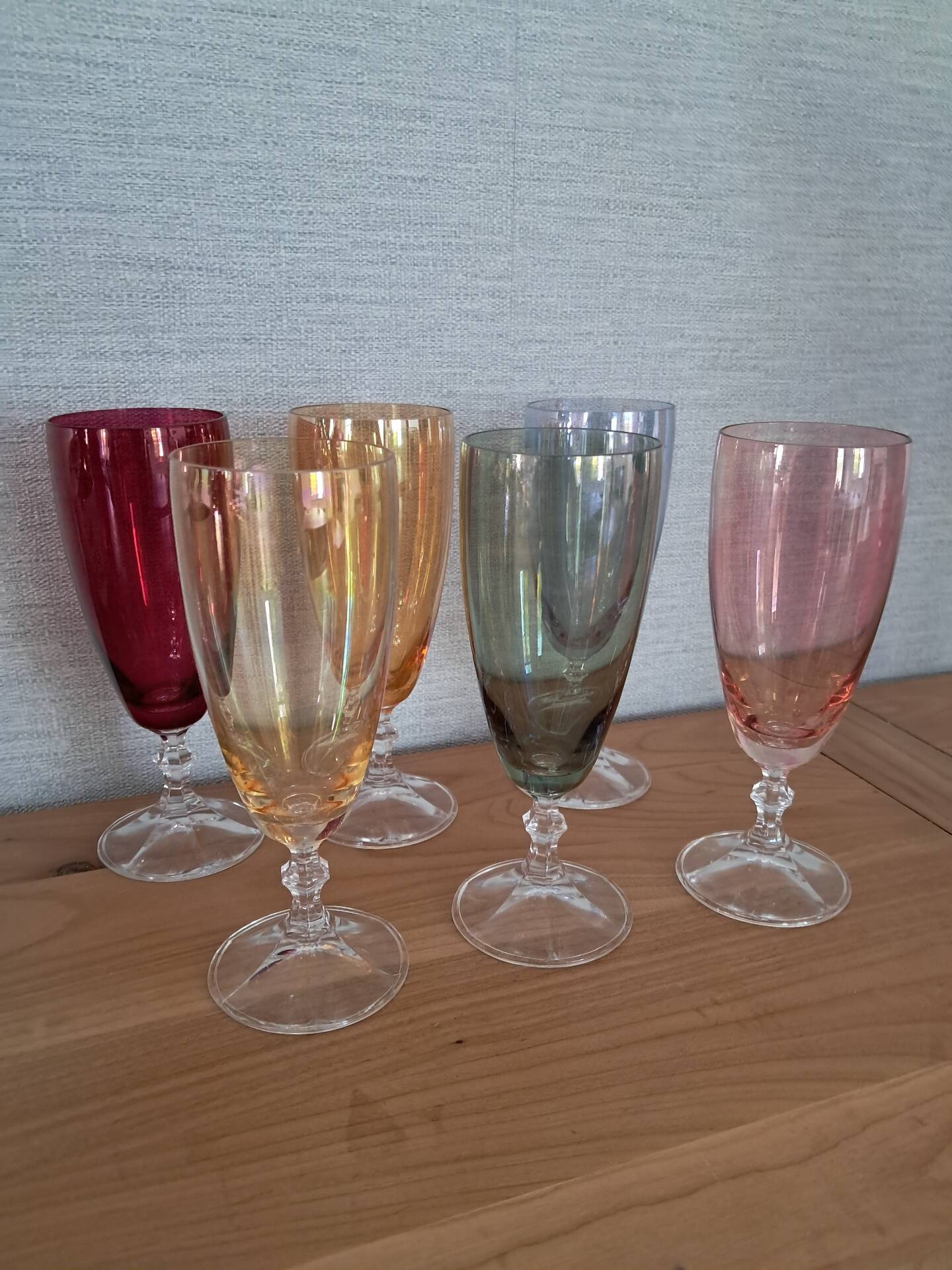 6 coloured crystal champagne flutes