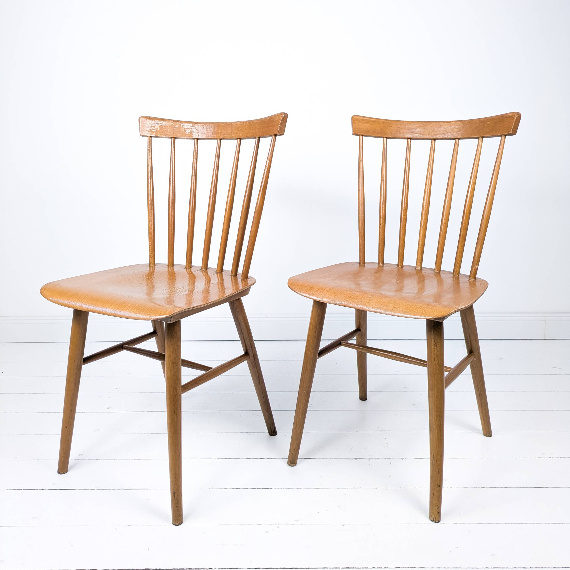 Lot de 2 chaises vintage Mid-Century à barreaux en bois design danois rétro