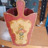 Napoleon III style magazine rack