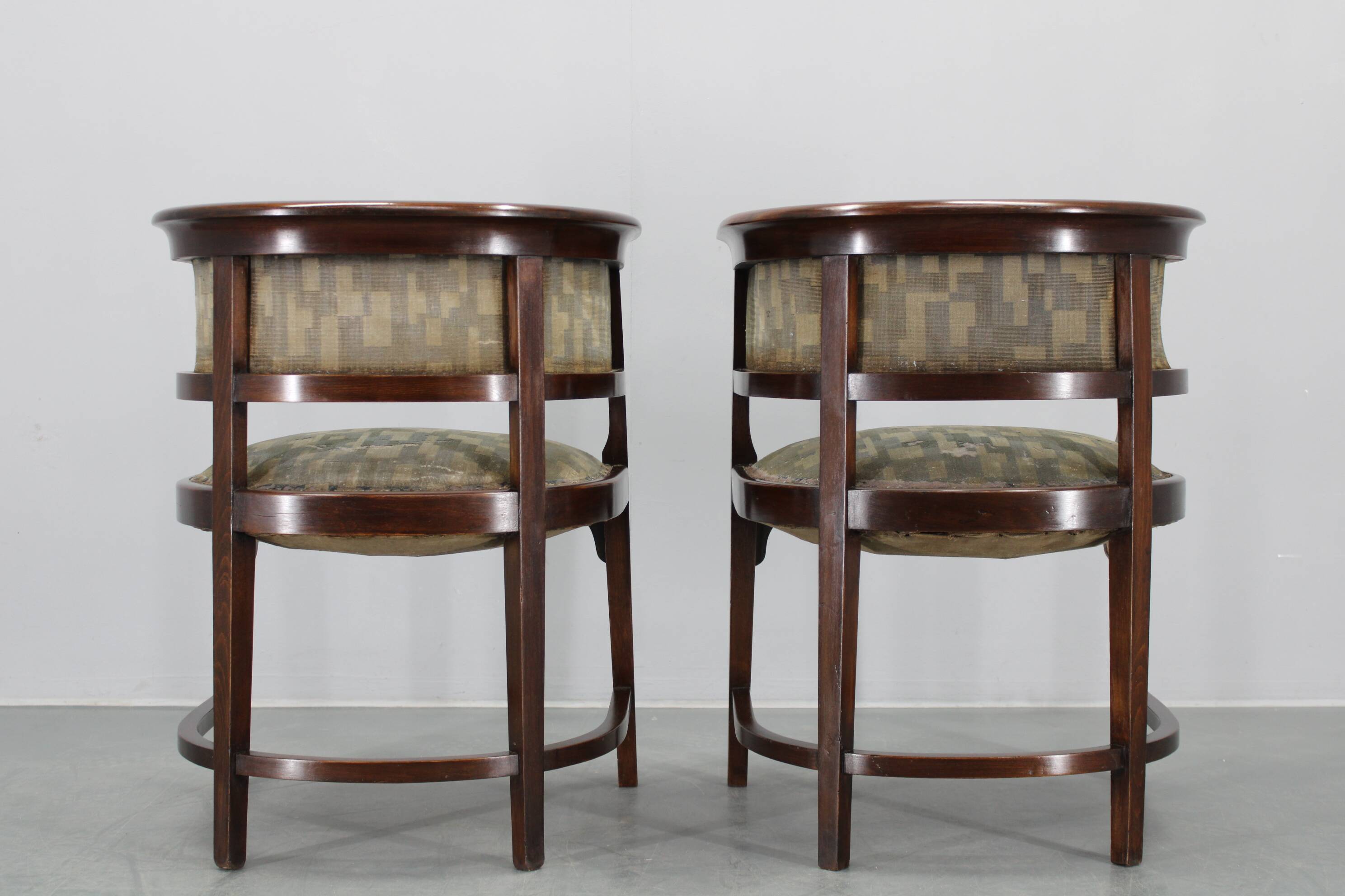1920s pair of bentwood armchairs, Czechoslovakia