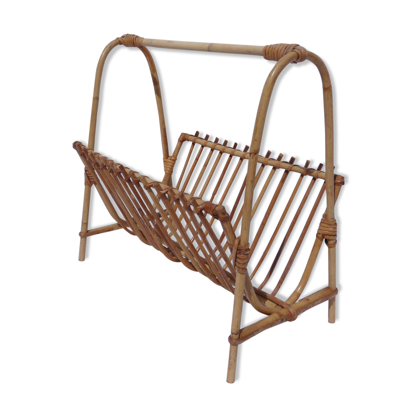 Magazine rack in bamboo