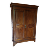 Petite armoire en noyer massif époque Consulat vers 1830