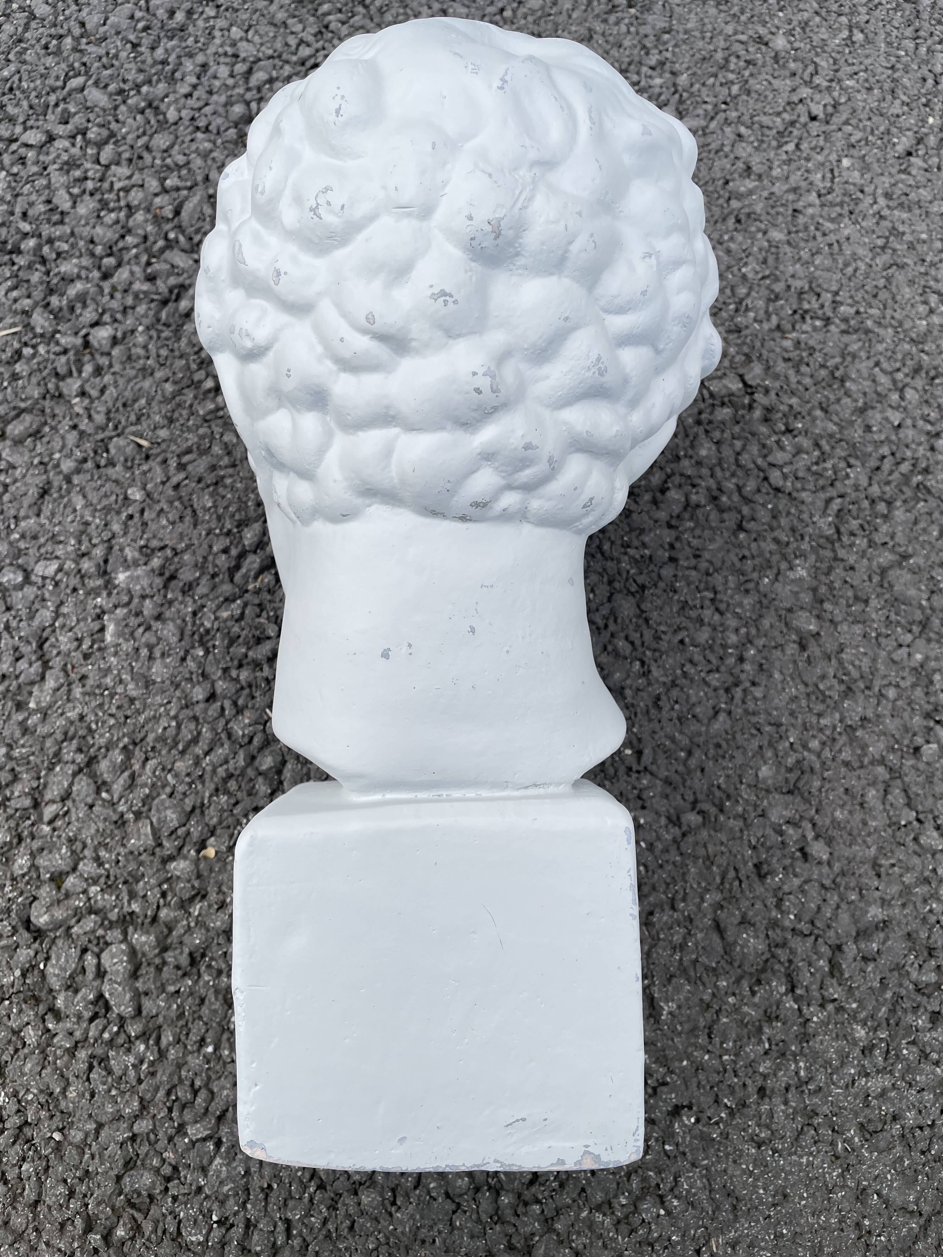 Buste Hermes en plâtre sur socle