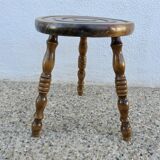 Old tripod stool in solid oak turned 1950 1960