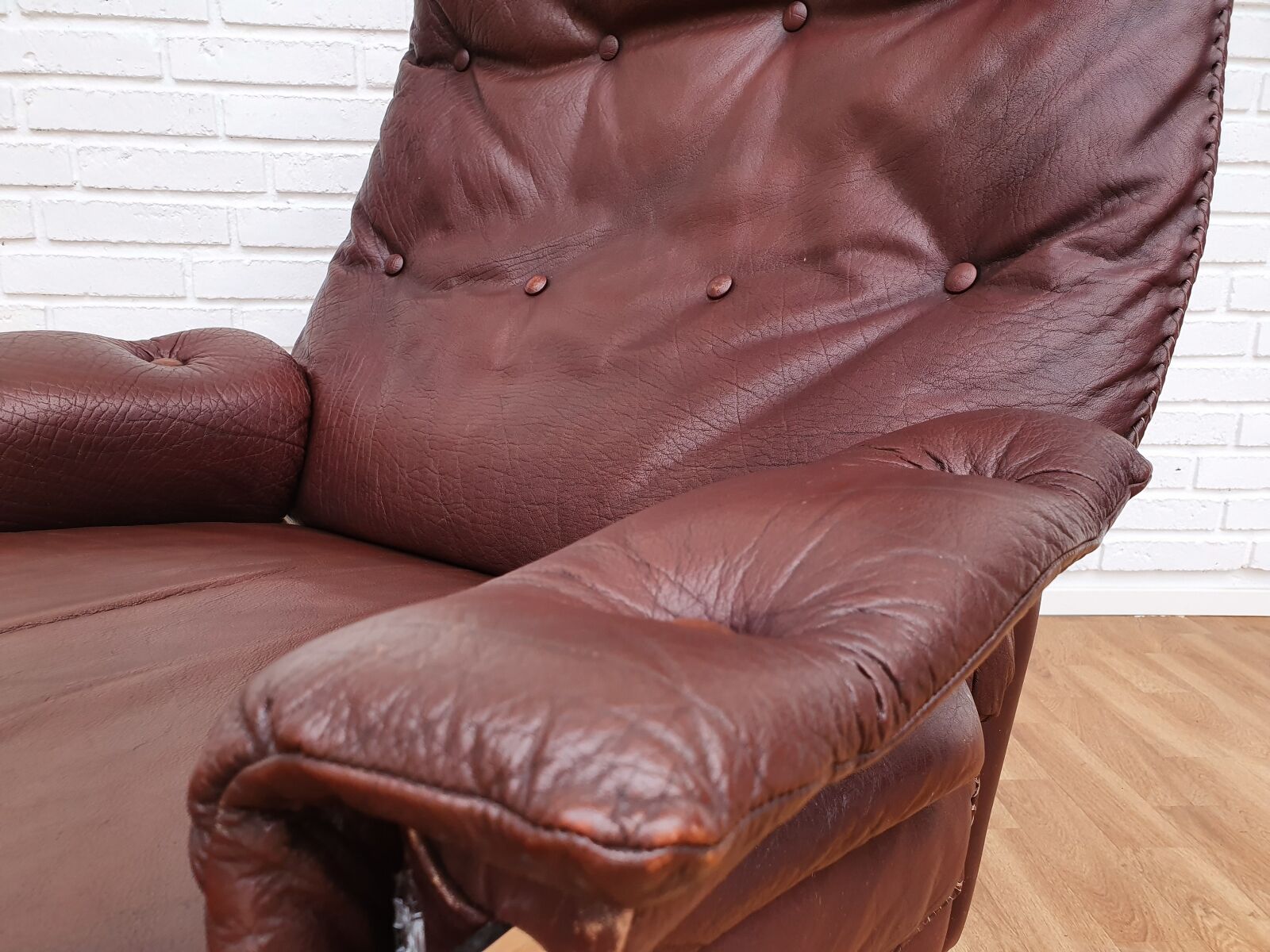 Fauteuil suédois Arne Norell des années 70