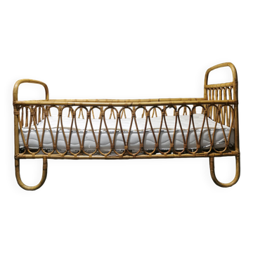 Rattan baby cot + custom bamboo mattress
