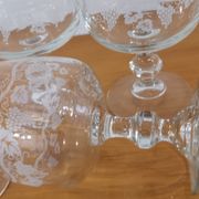 Set of 9 red wine glasses on feet, grape decoration and Luminarc vine shoot